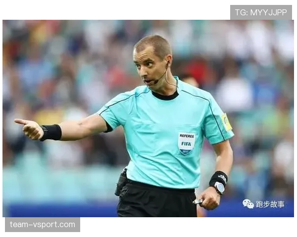 任意球快发动规解析：什么时候允许裁判不吹哨直接开球？